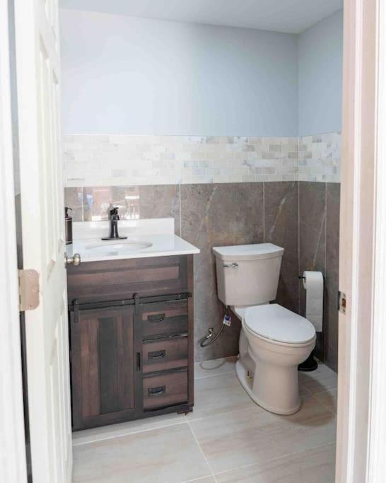 Tampa Bay Oasis Apartment Tarpon Springs Exterior photo