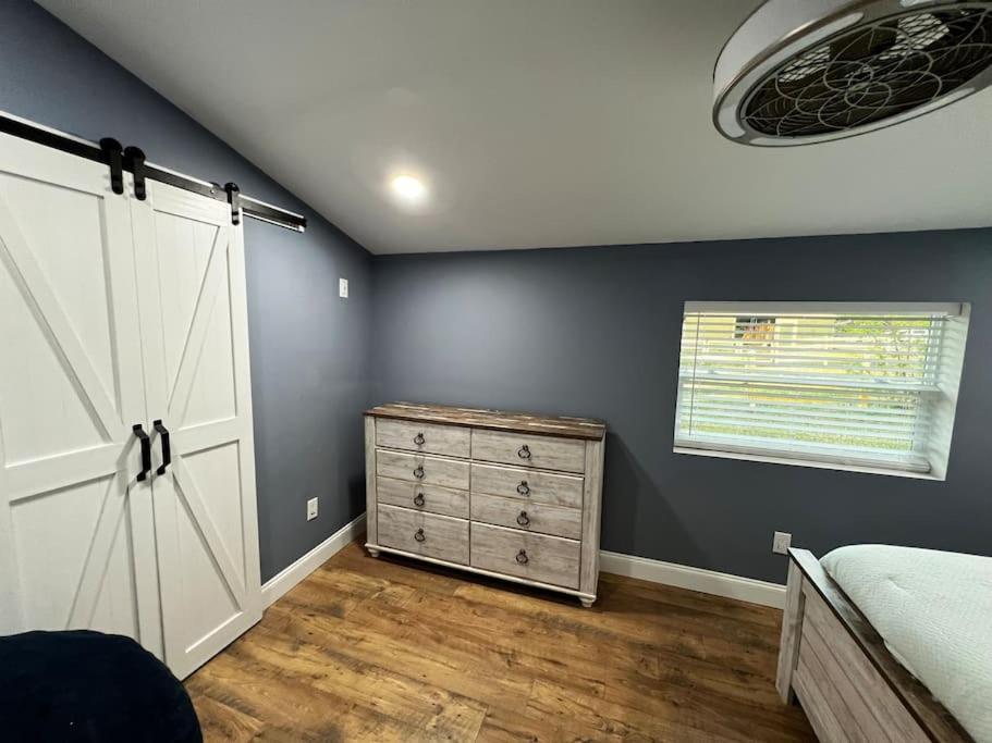 Tampa Bay Oasis Apartment Tarpon Springs Exterior photo